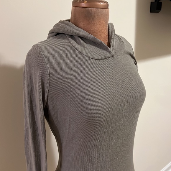 Brand new Next Level women’s Hoodie 60/40 - Picture 2 of 5